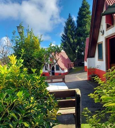 Отель Santana Houses - Mountain Shelter Bungallows Экстерьер фото