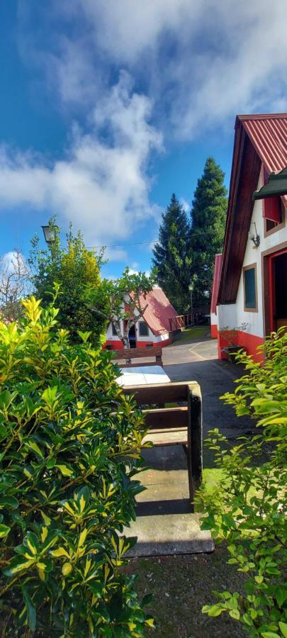 Отель Santana Houses - Mountain Shelter Bungallows Экстерьер фото
